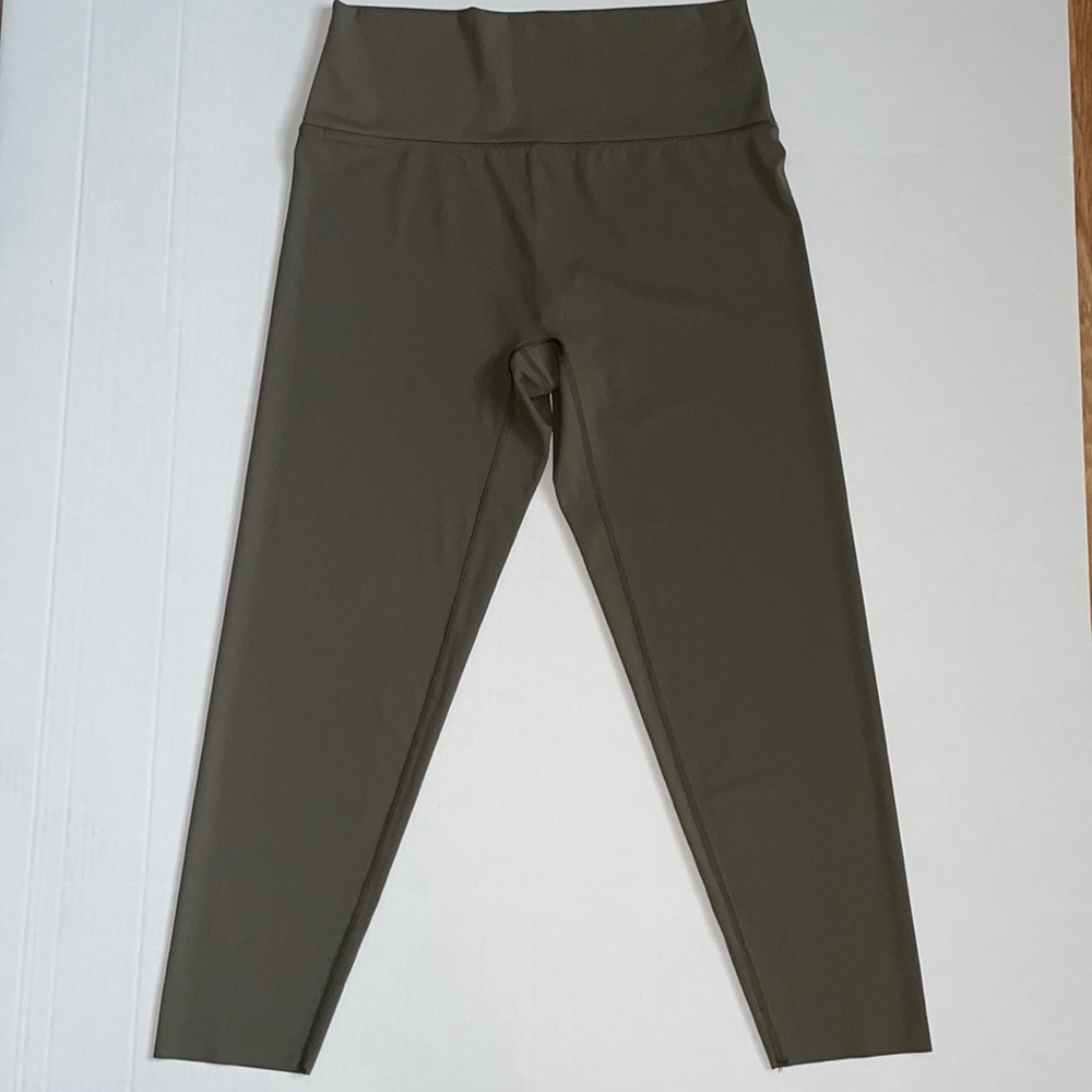Aerie Chill Play Move High Waisted Leggings Women’s size XL Short  olive…